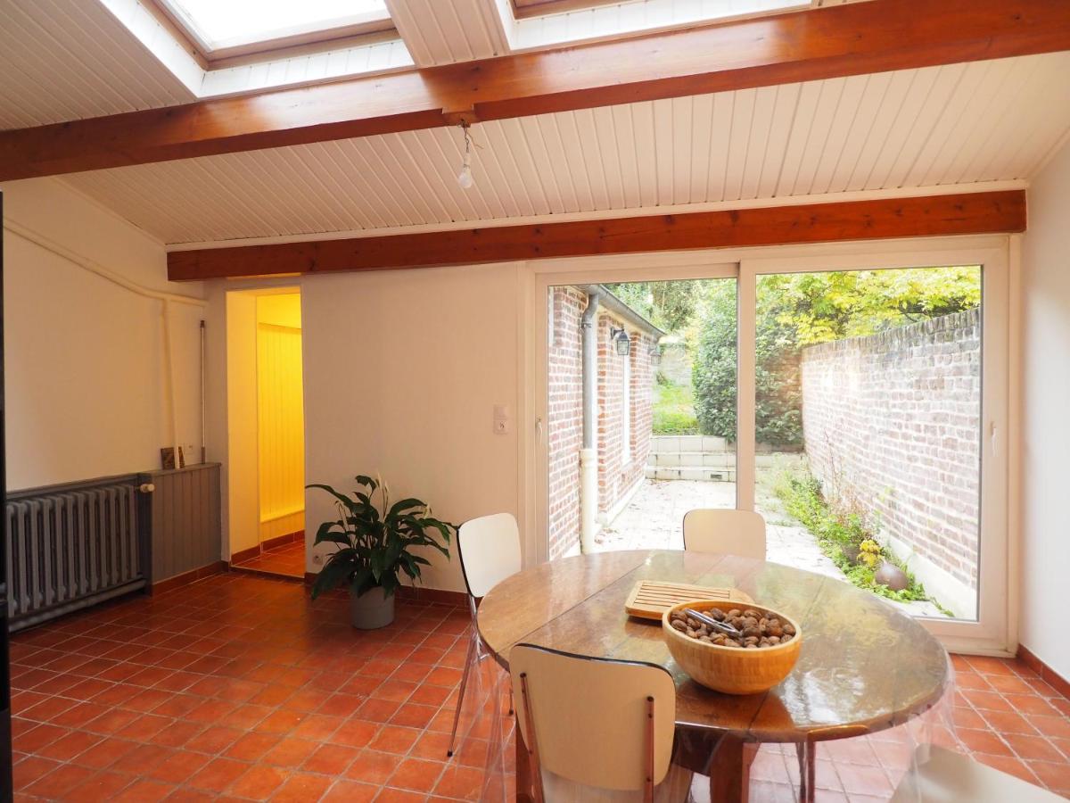 Elegant Bourgeoise Style House With Garden Villa Laon Exterior foto